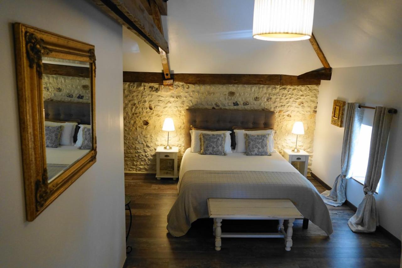 Bed and Breakfast Le Chemin Challignac Exterior foto