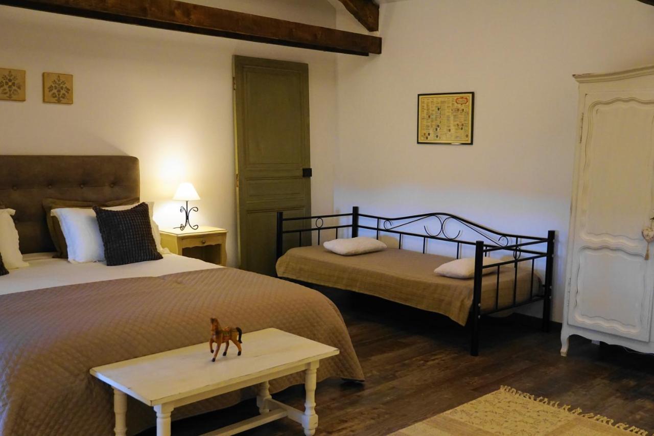 Bed and Breakfast Le Chemin Challignac Exterior foto