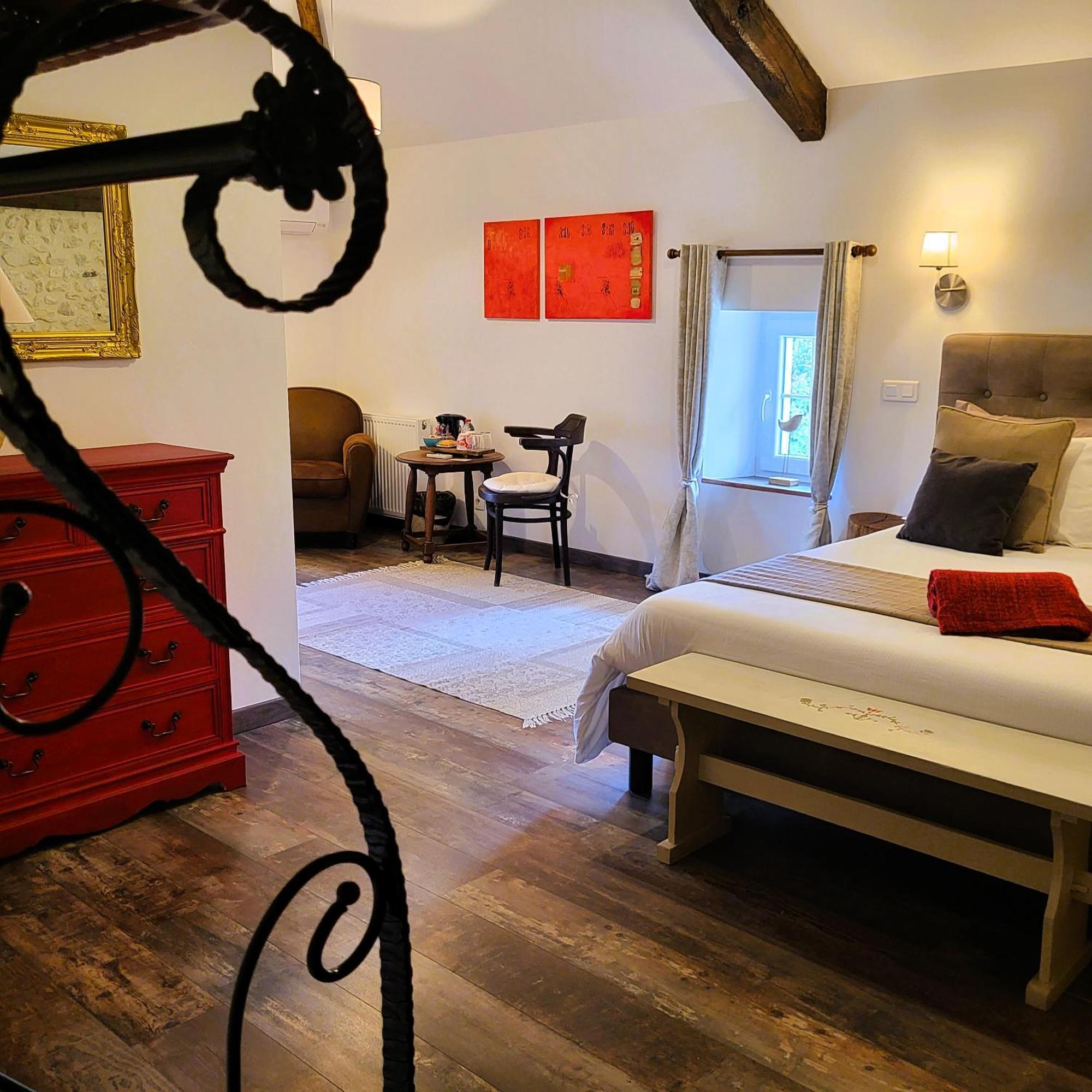Bed and Breakfast Le Chemin Challignac Exterior foto