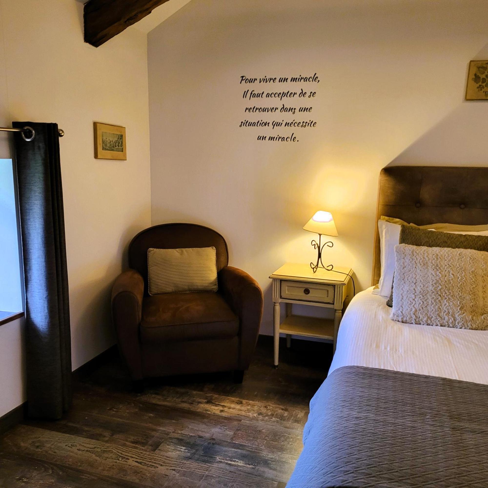 Bed and Breakfast Le Chemin Challignac Exterior foto