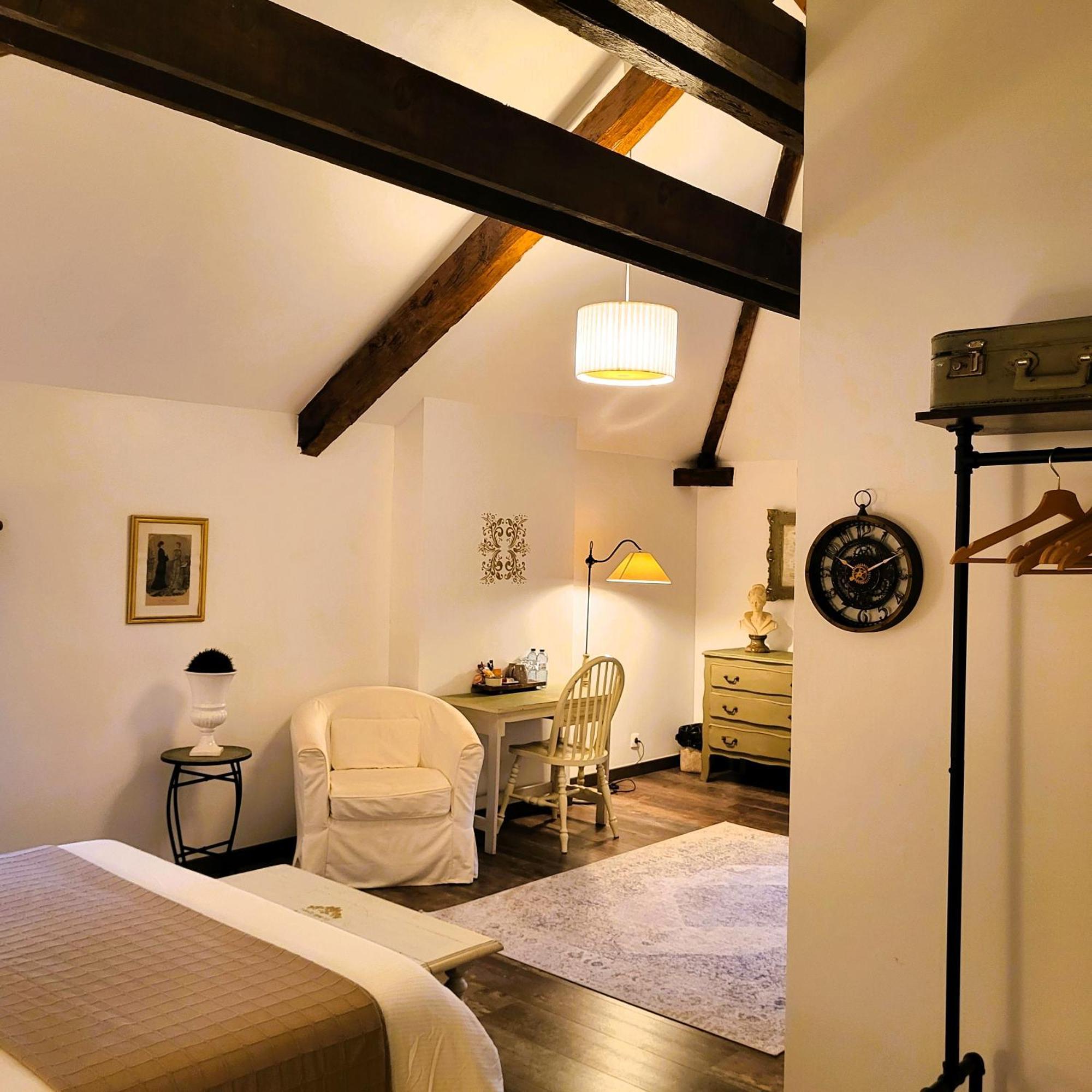 Bed and Breakfast Le Chemin Challignac Exterior foto
